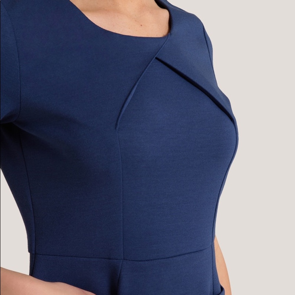 Jaanuu Envelope Pleat scrub top